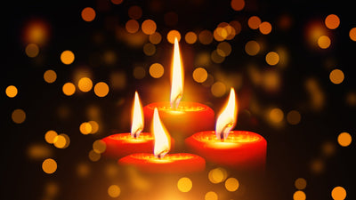 Warum zünden wir in der Adventszeit Kerzen auf dem Adventskranz an?