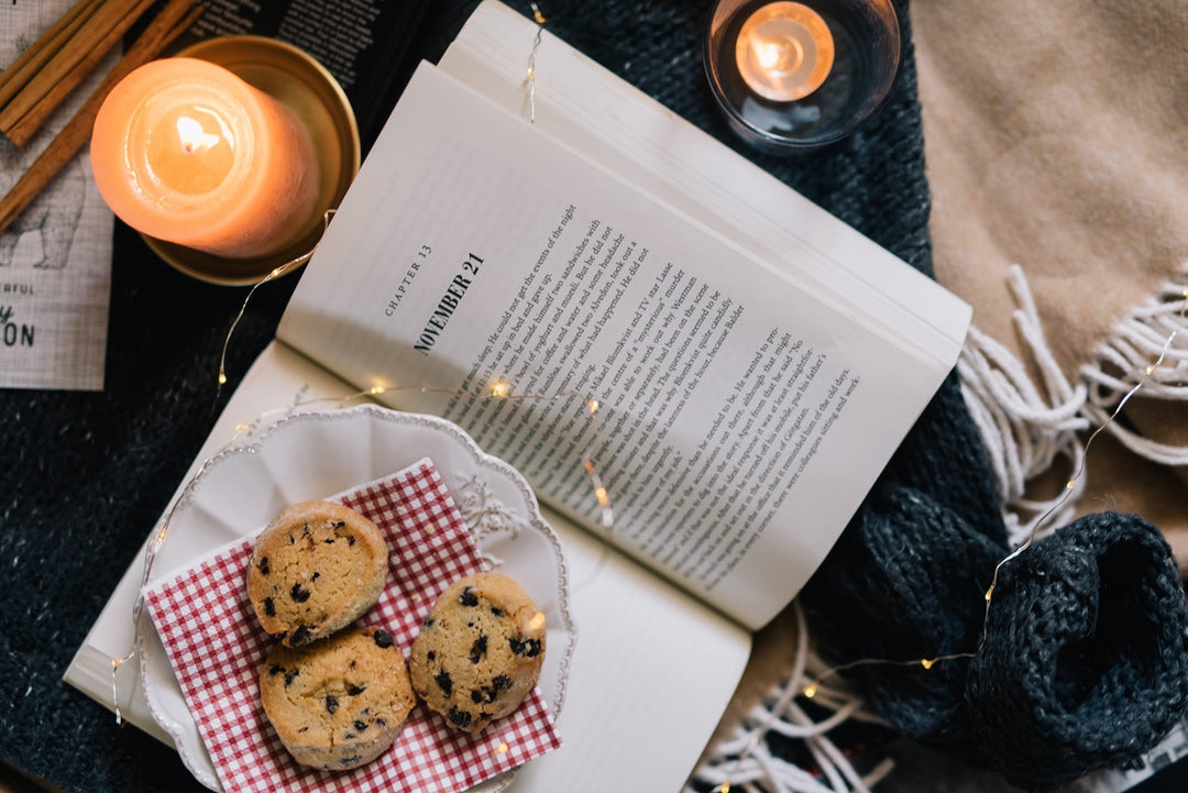 Bei Zimtsternen und Weihnachtstee - Buchempfehlungen für die Weihnachtszeit