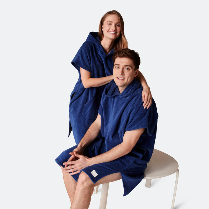 Marineblauer Badeponcho