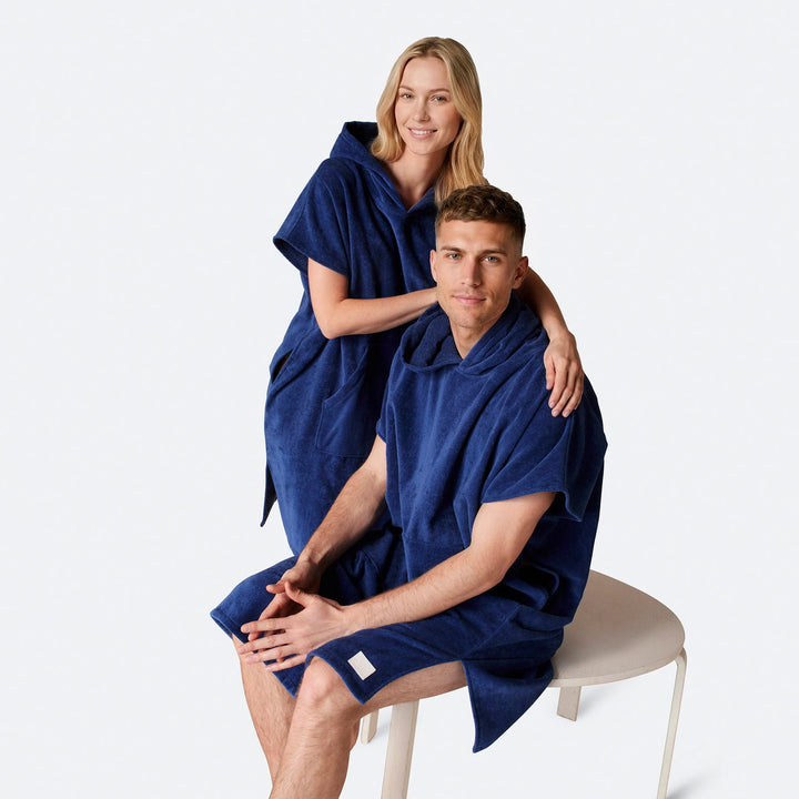 Marineblauer Badeponcho
