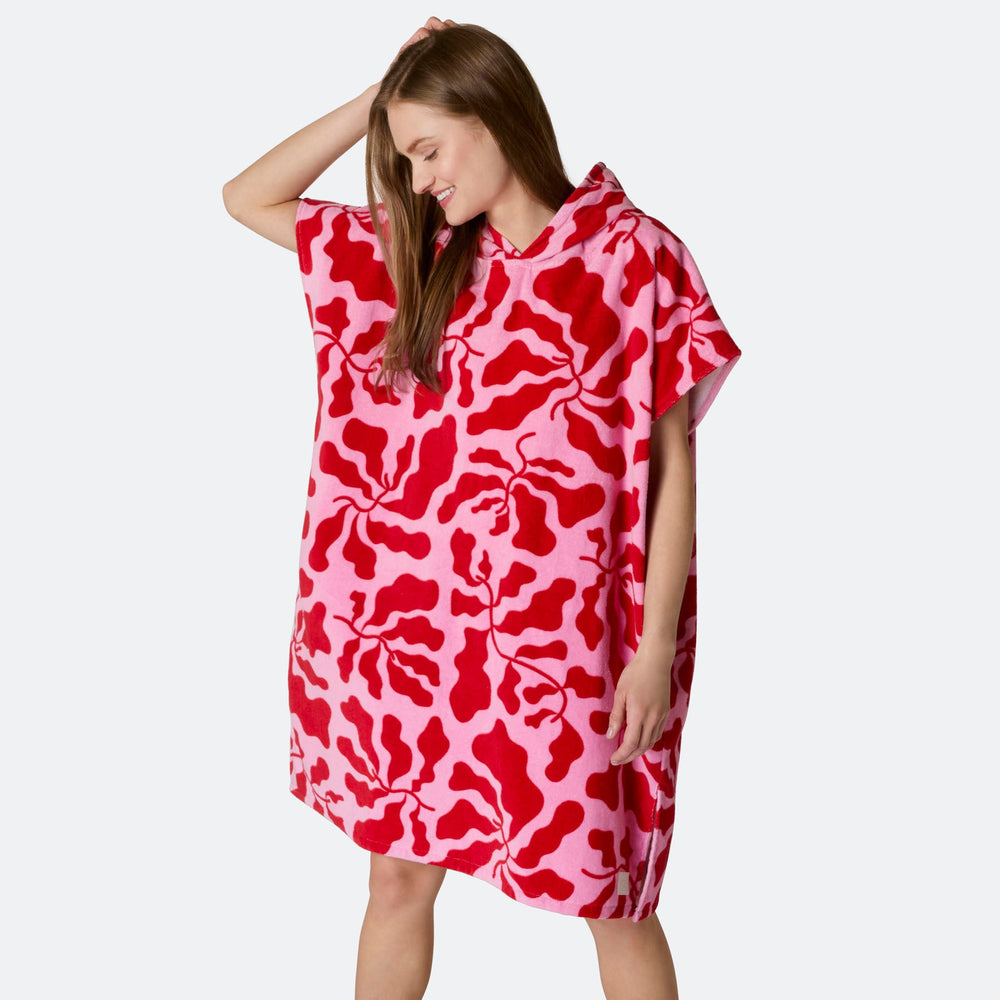 Gemusterter Roter Badeponcho