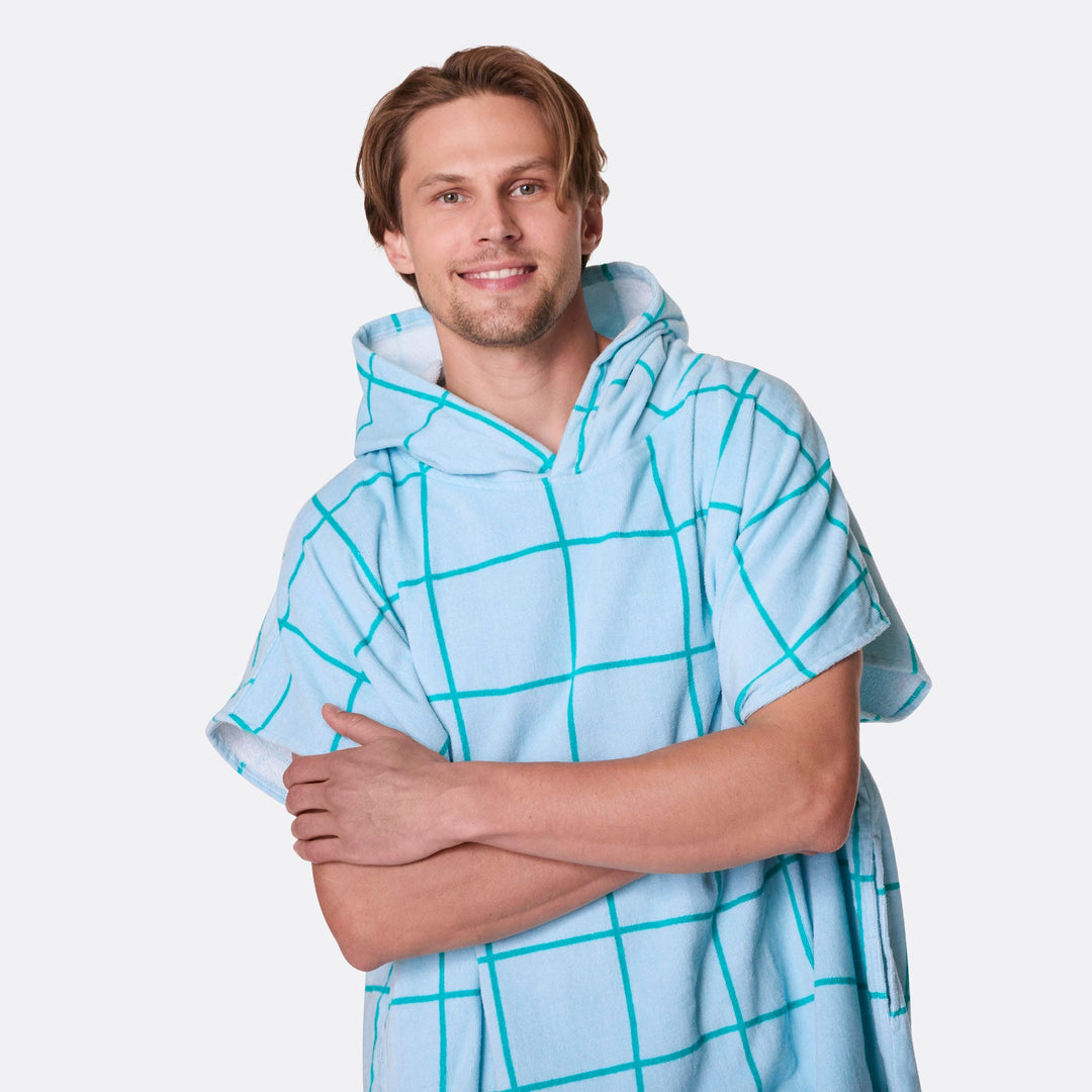 Blauer Pool Badeponcho