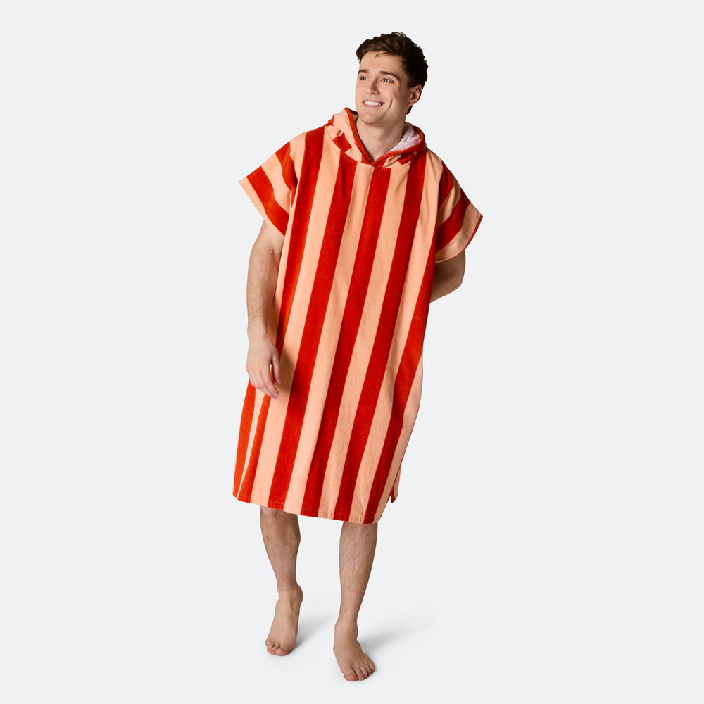 Gestreifter Roter Badeponcho