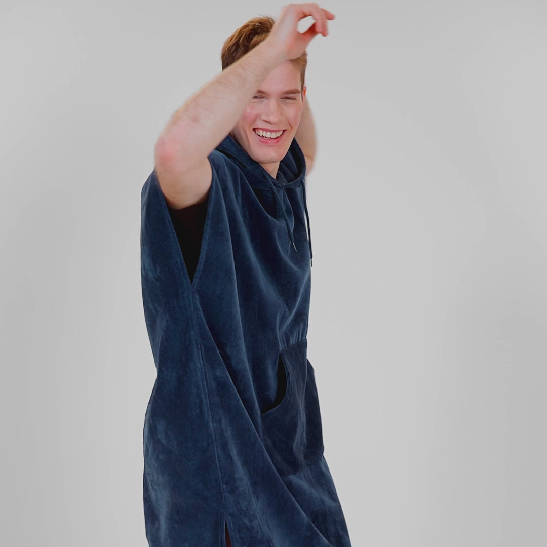 Marineblauer Badeponcho